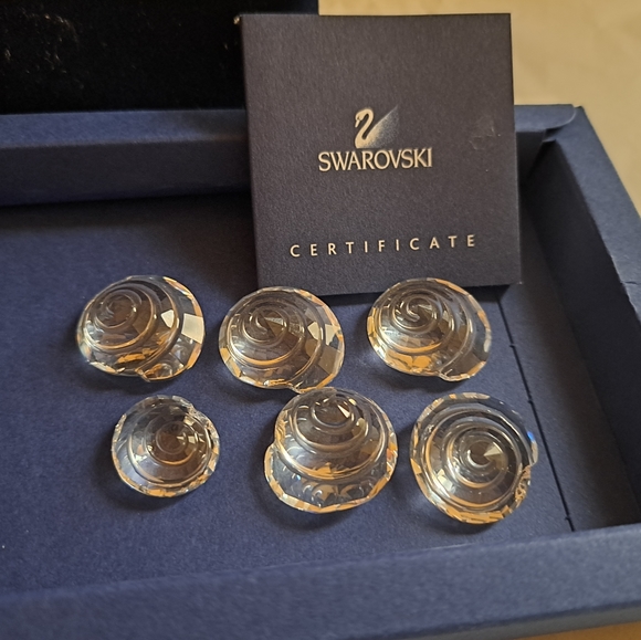 Pristine Swarovski crystal  seashells with bag, box, and COA. - Picture 2 of 2